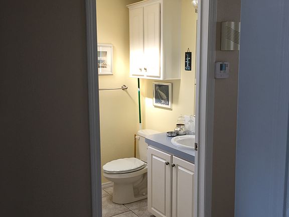 3rd image of 1222 Nettles Blvd