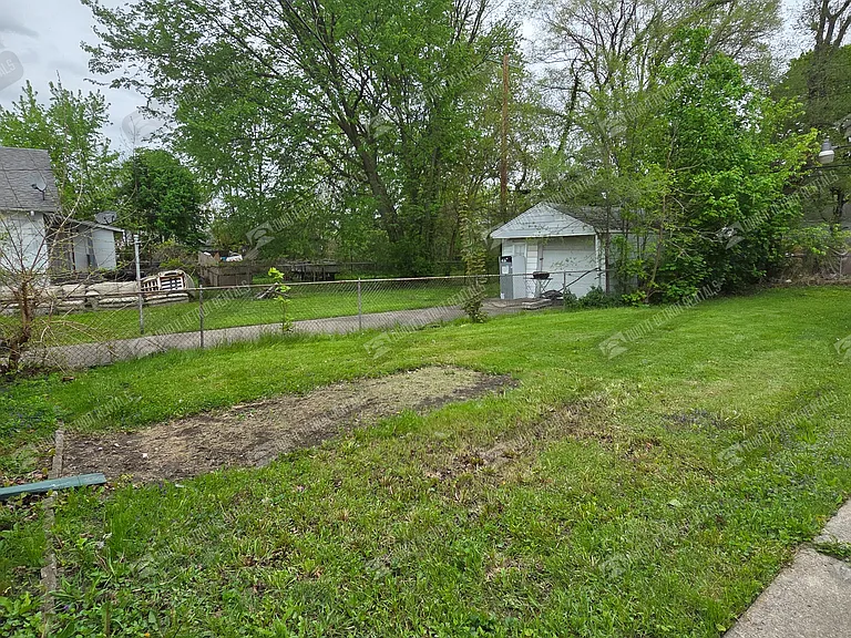 6444 Westwood St — Photo 3