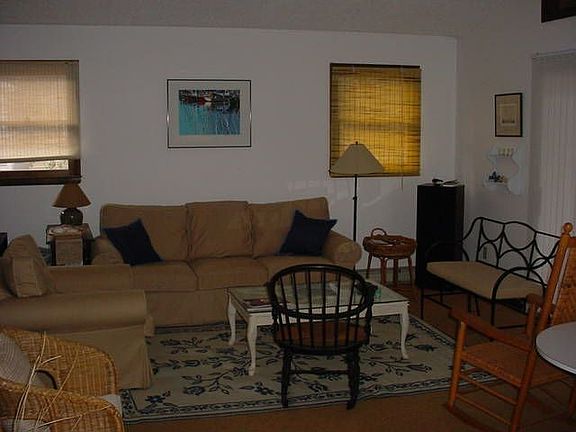 3rd image of 34014 Moccasin Way