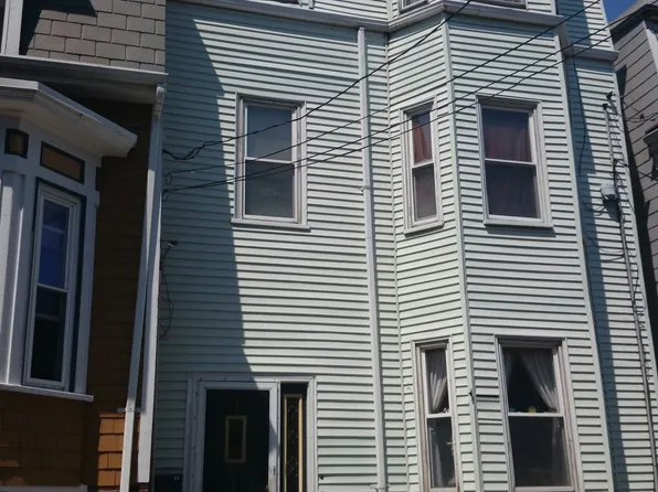 11 Pacific St, South Boston, MA 02127