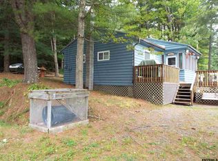 4 State St, Hadley, NY 12835