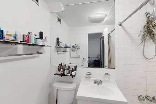 Rented by Nest Seekers International | media 8