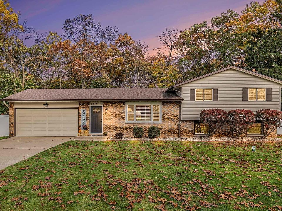 1st image of 58712 Palace Ln