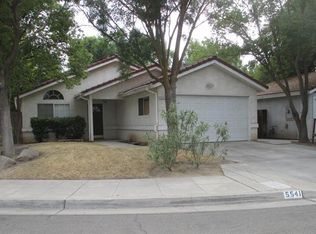 5541 W Vartikian Ave, Fresno, CA 93722