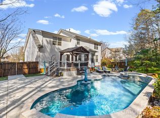 12141 Stone Forest Dr, Pineville, NC 28134