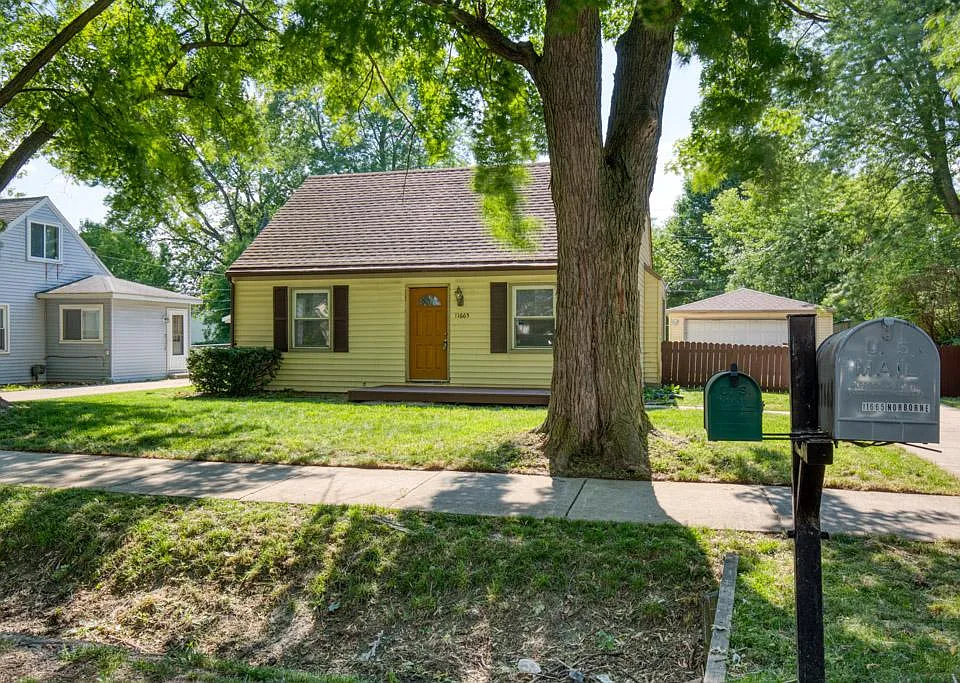 11665 Norborne
