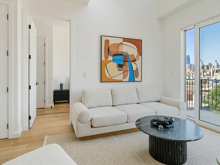 11-14 35th Ave #505 — Photo 1