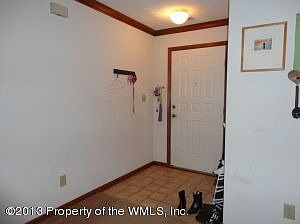 5th image of 242 Vicky Ct