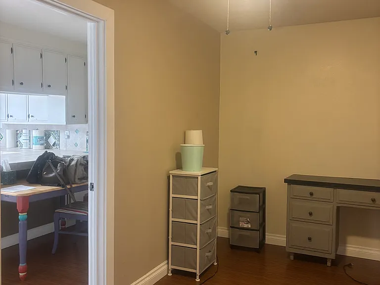 315 Osborne St #9 — Photo 22
