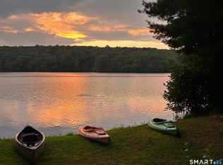 19 Lakeview Drive, Colchester, CT 06415