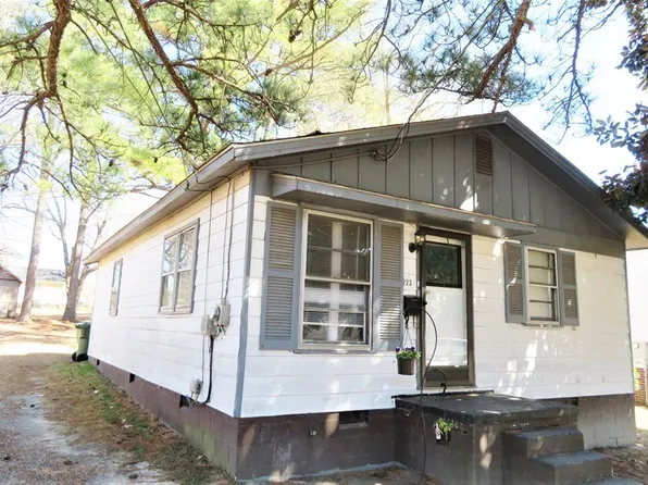 223 Emry St, Roanoke Rapids, NC 27870
