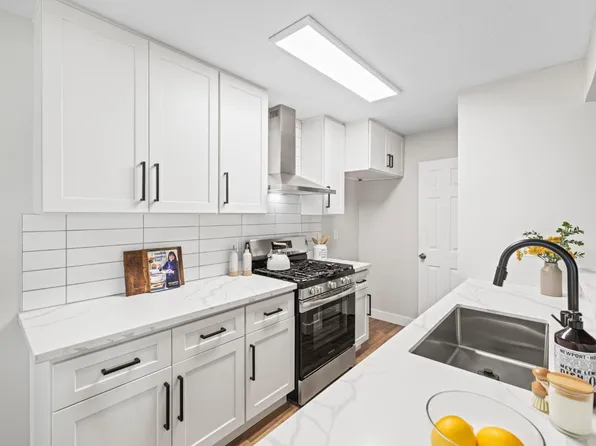 233 Harding Blvd APT 2, Roseville, CA 95678