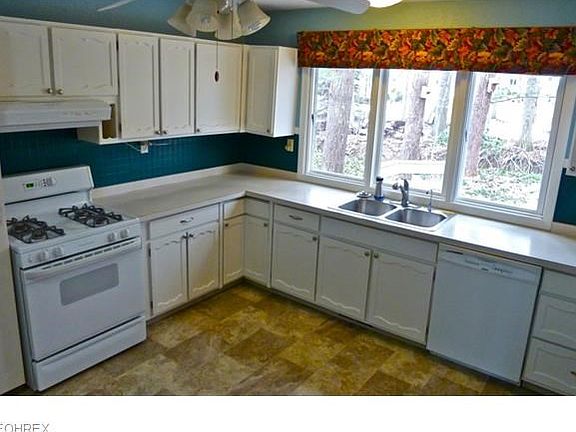 4th image of 7749 Beaver Creek Dr