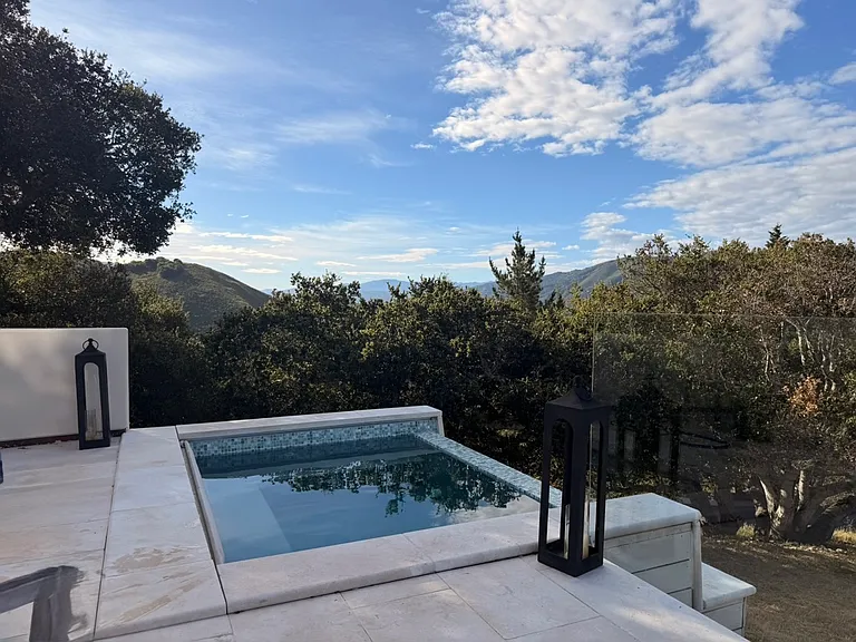 Loma Robles Dr — Photo 12
