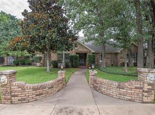 3920 Hillwood Way, Bedford, TX 76021