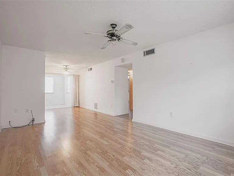 4158 Tamiami Trl #S6 — Photo 3