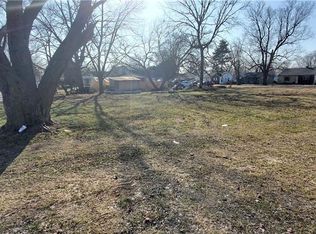 2013 W 27th St, Anderson, IN 46016