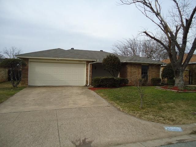 1st image of 3200 Meadowmoor St