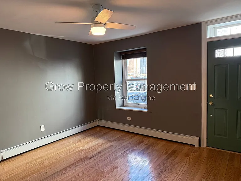 4714 Fowler St — Photo 7