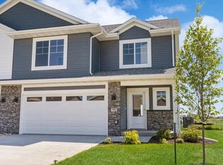 792 Brook Ridge Ave, Northliberty, IA 52317