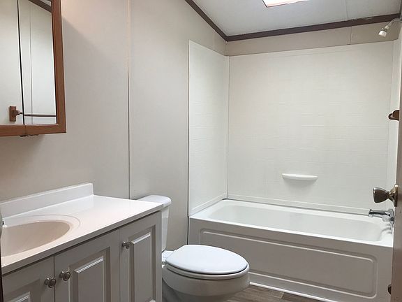 4th image of 29901 Adorne Dr