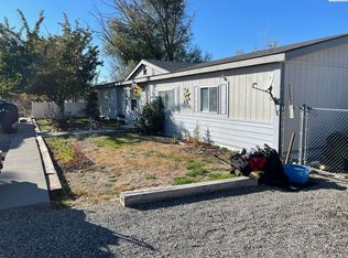 22002 E Sandstone Dr, Benton City, WA 99320