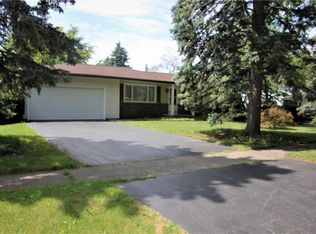 15 Raven Way, Rochester, NY 14606