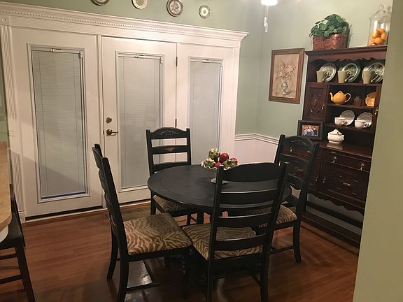 3rd image of 389 Santa Anna Dr