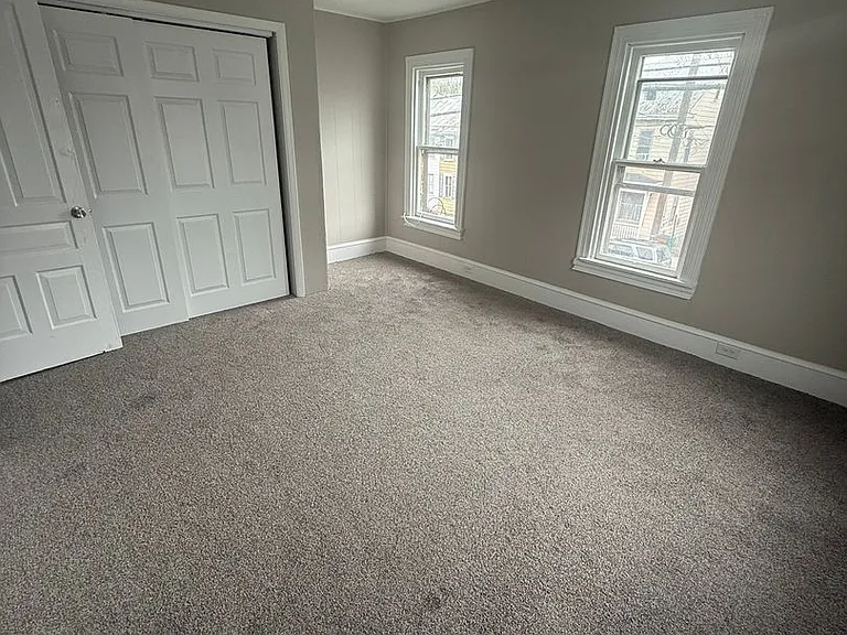 414 N Pitt St — Photo 11