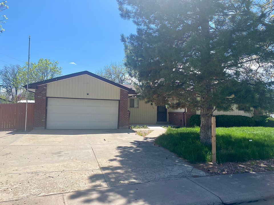 Front of home showing 2-car garage