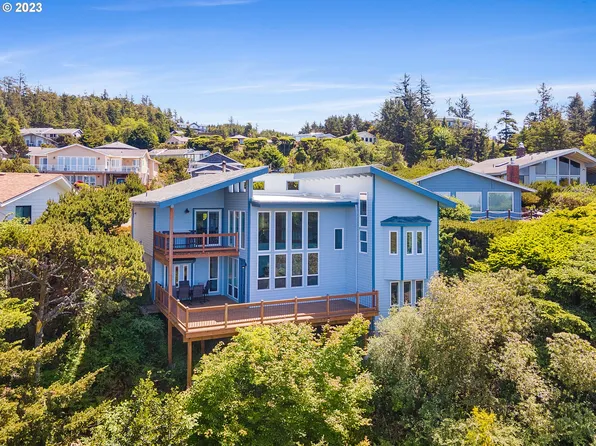 1080 Arthurs Rd, Tillamook, OR 97141