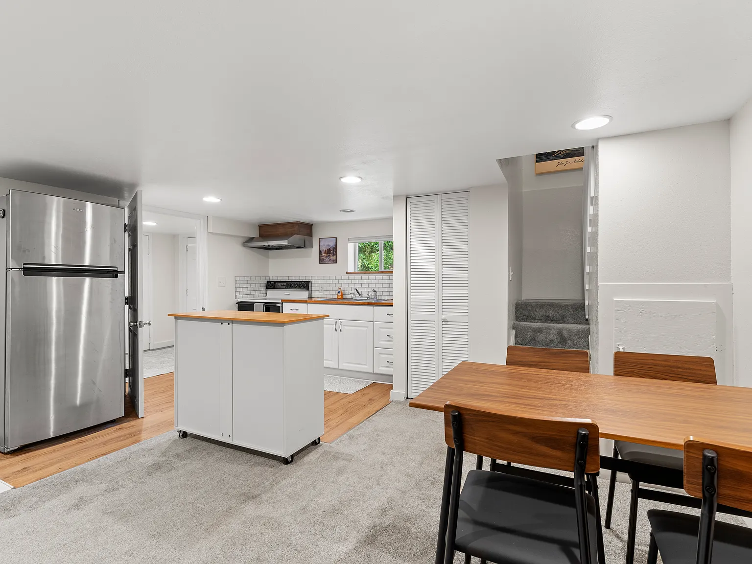3 bed, 2200 sqft, $4,000 — Photo 4