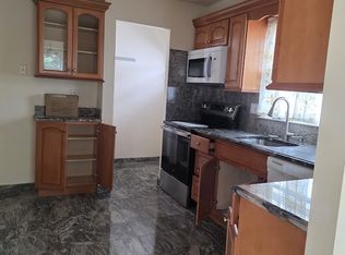 22306 56th Rd, Oakland Gardens, NY 11364