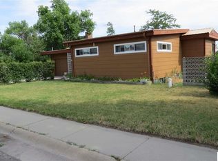 1019 Fairview Dr, Riverton, WY 82501