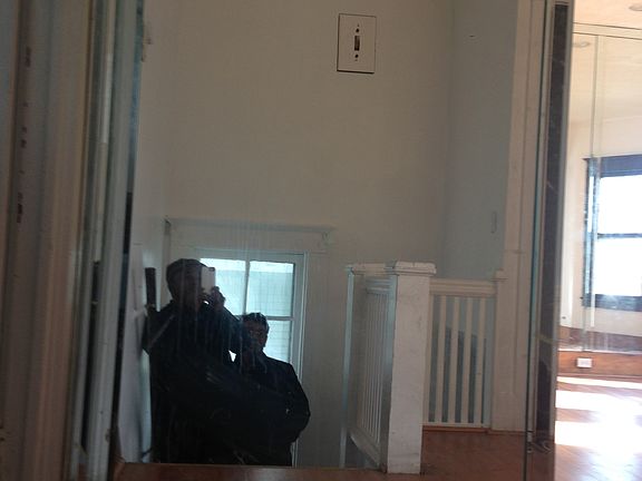 3rd image of 374 Glenwood Ave #2