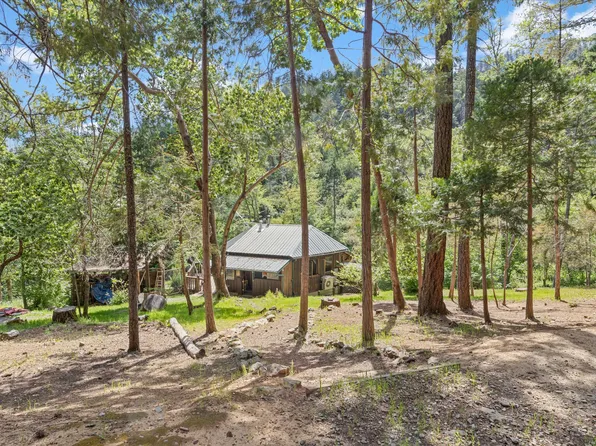 4280 Lower Wolf Creek Rd, Wolf Creek, OR 97497