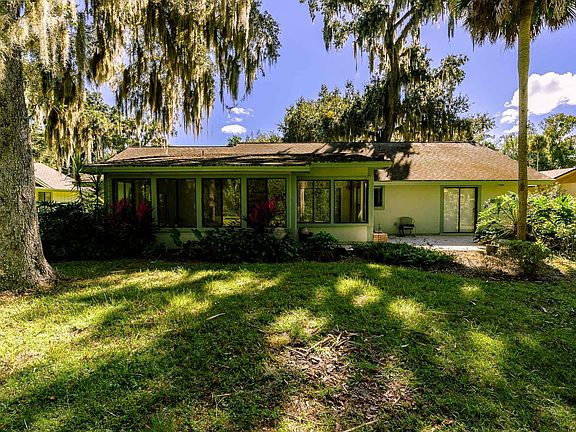 3rd image of 48 Blakeport Ln