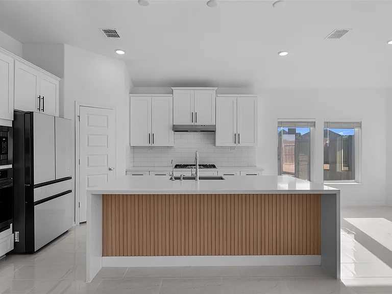 13710 Duro Bluff Dr — Photo 23