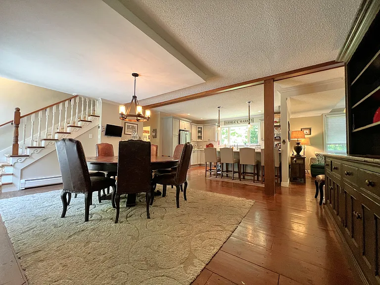 565 Moulton Ln — Photo 11