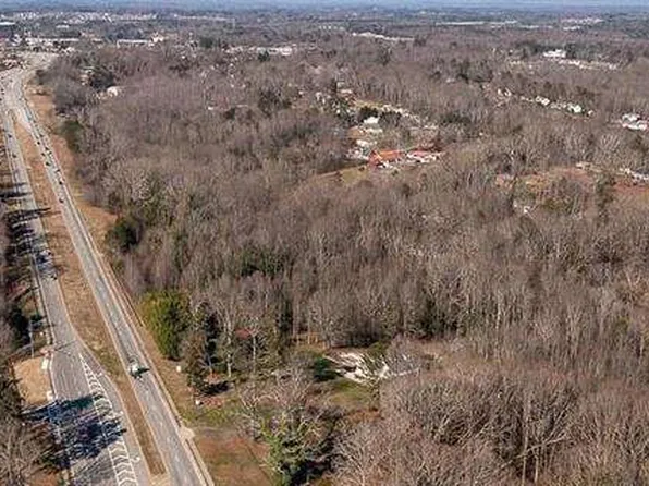 3617 Winder Hwy, Flowery Branch, GA 30542