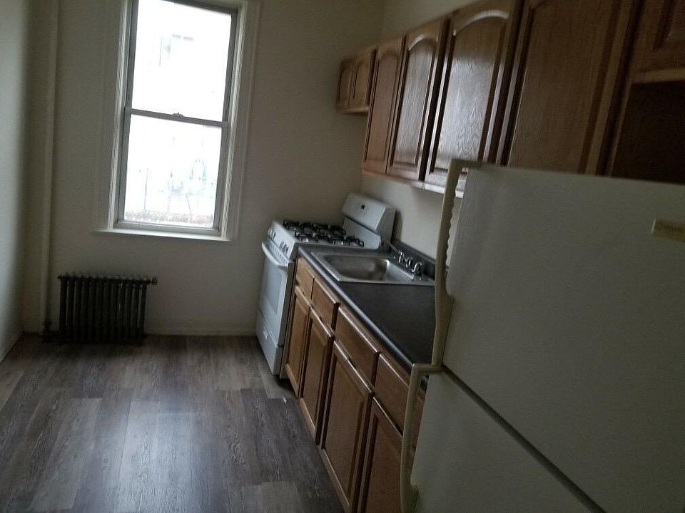 2nd image of 2440 Kingsland Ave Floor 1