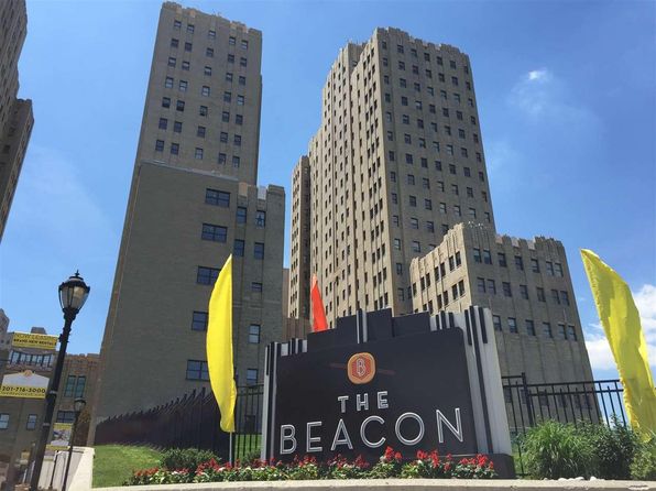 4 Beacon Way APT 1703