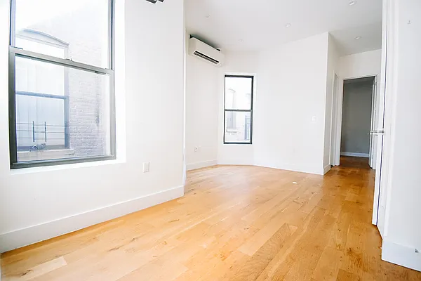 Rented by Skyward | media 18