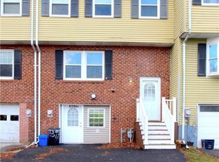 8394A Shallowcreek Rd #A, Liverpool, NY 13090