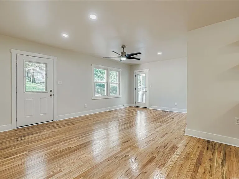 1191 Beechview Dr SE — Photo 9