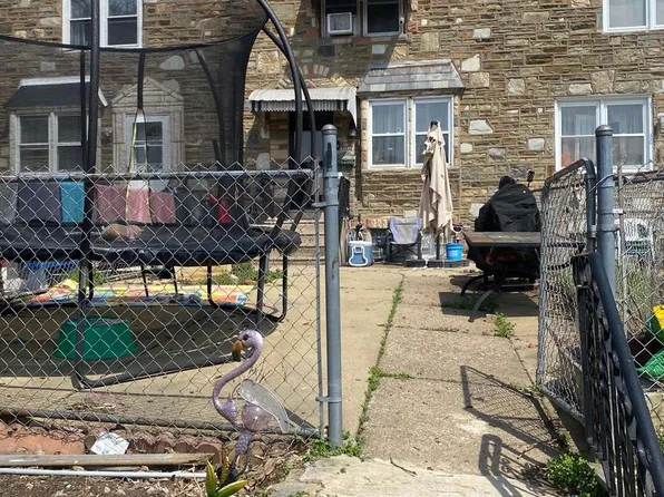 2155 Fanshawe St, Philadelphia, PA 19149