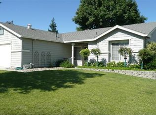 561 Moray Way, Patterson, CA 95363