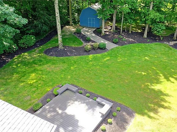 3rd image of 8528 Bayberry Dr NE