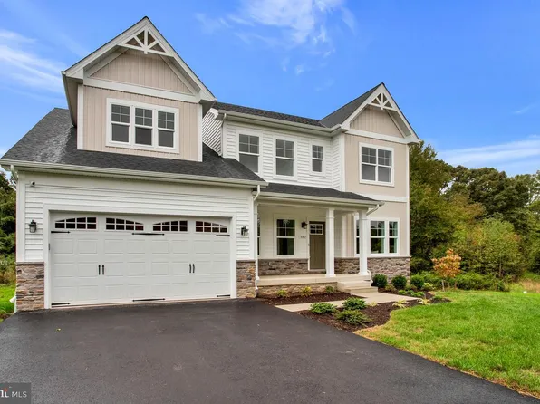 101 Kinsey Dr, Prince Frederick, MD 20678