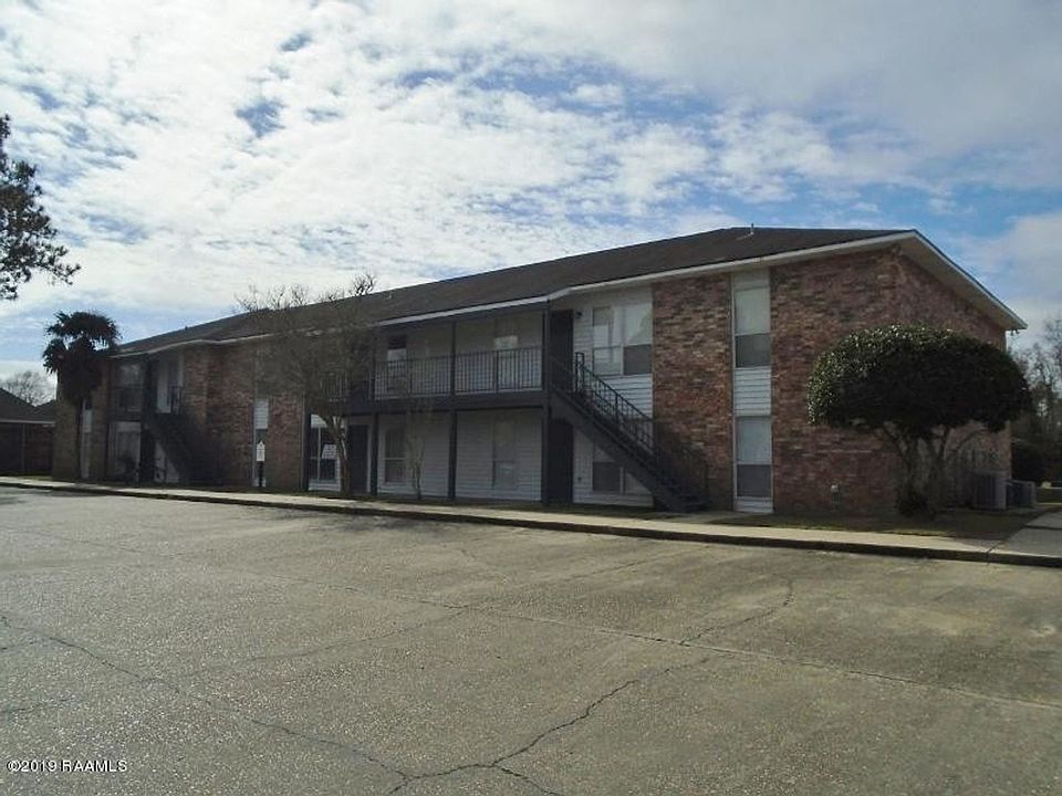 2nd image of 610 Pillette Rd #210
